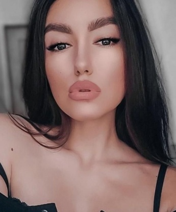 Огненная рыжая красотка пригласит в сказочный мир наслаждения и страсти. Я знаю, чего ты хочешь, и сделаю все, чтобы ты остался доволен. 14940, 25 лет